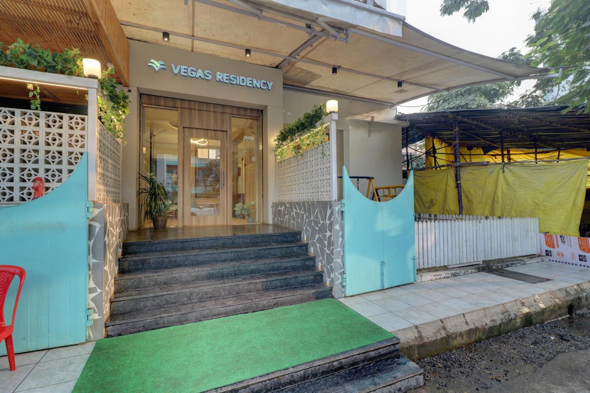 Vegas Residency Hotel Kalyan Ngoại thất bức ảnh