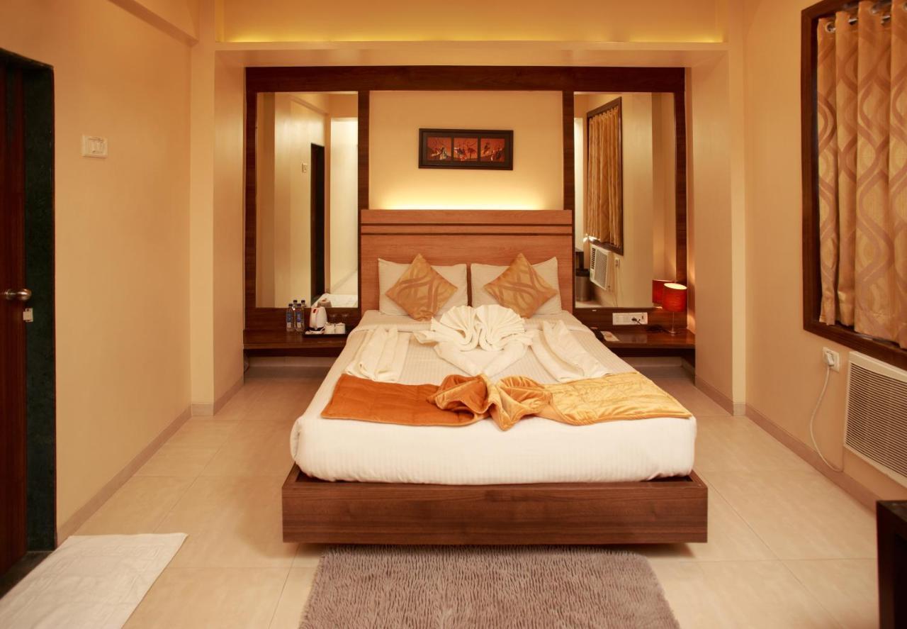 Vegas Residency Hotel Kalyan Ngoại thất bức ảnh