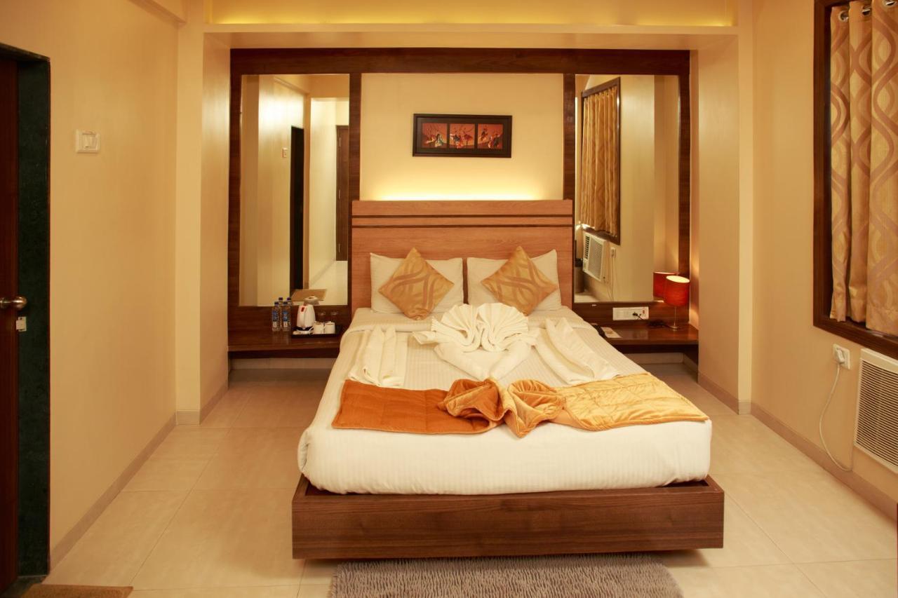 Vegas Residency Hotel Kalyan Ngoại thất bức ảnh