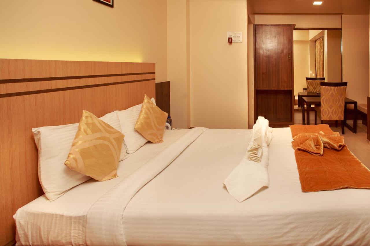 Vegas Residency Hotel Kalyan Ngoại thất bức ảnh