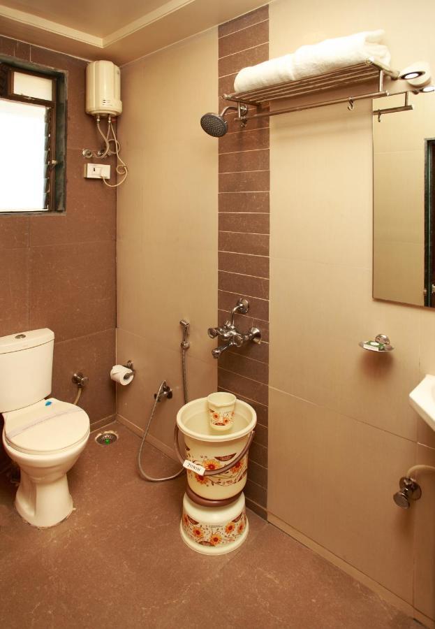 Vegas Residency Hotel Kalyan Ngoại thất bức ảnh